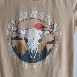 Womens Wound Up T Shirt Yellowstone Size Medium (7-9)